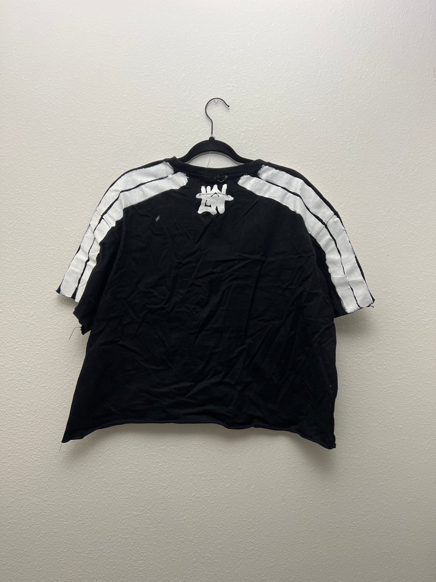 Striker tee