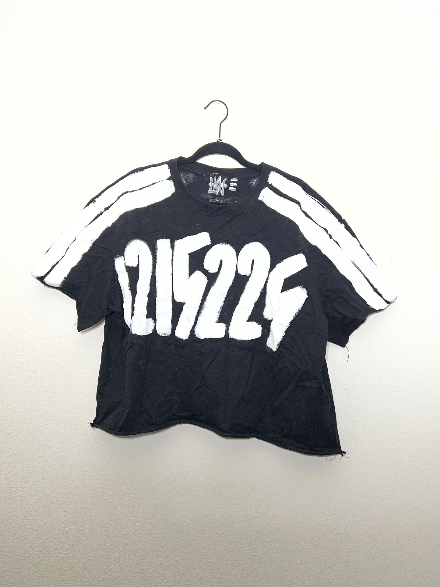 Striker tee