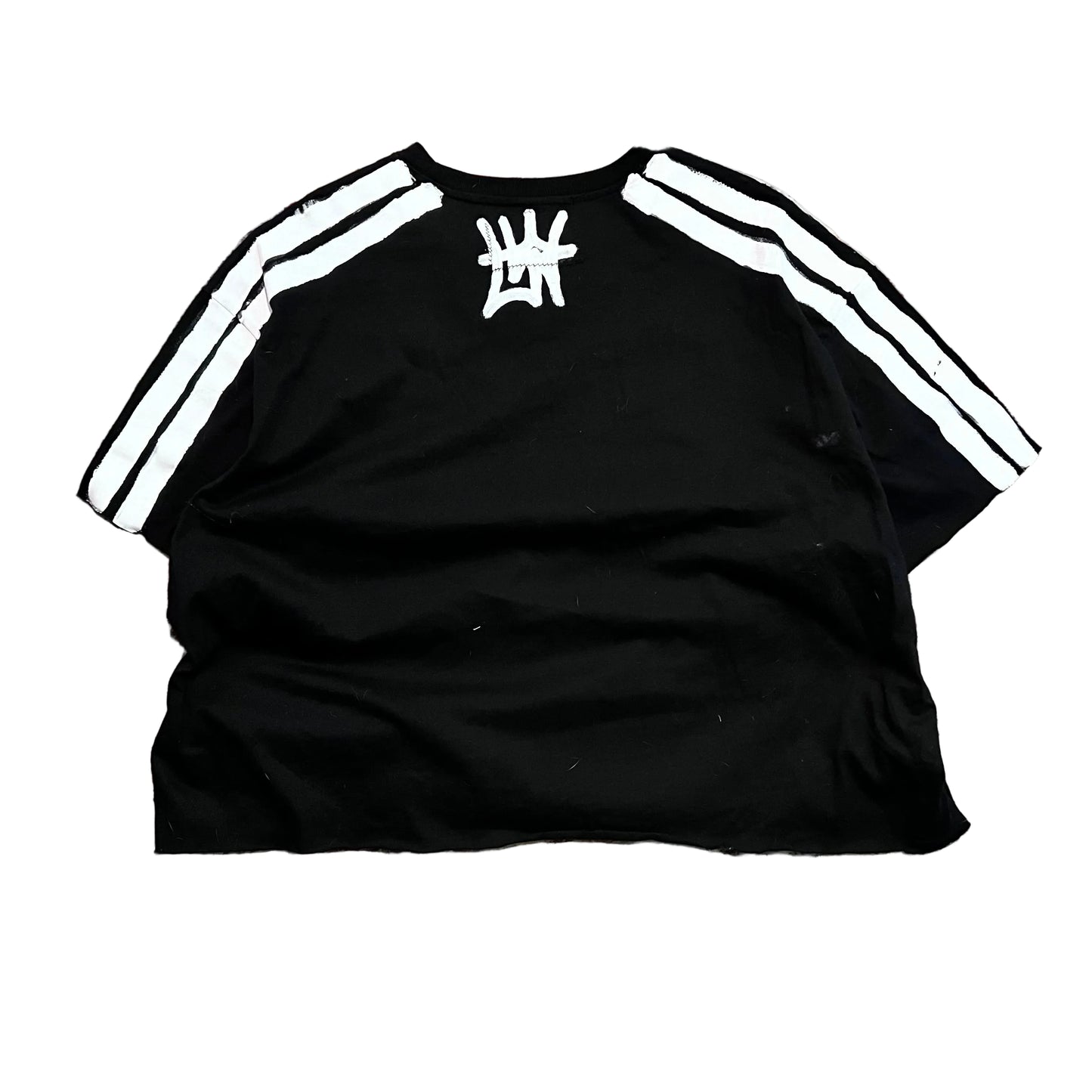 STRIKER TEE